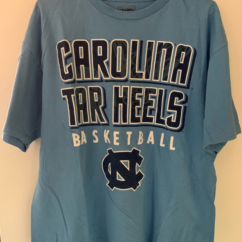 North Carolina Tar Heels Basketball XL T-Shirt